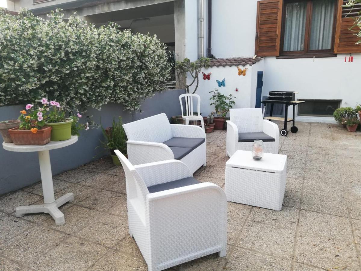 Ampio appartamento Tortolì Esterno foto